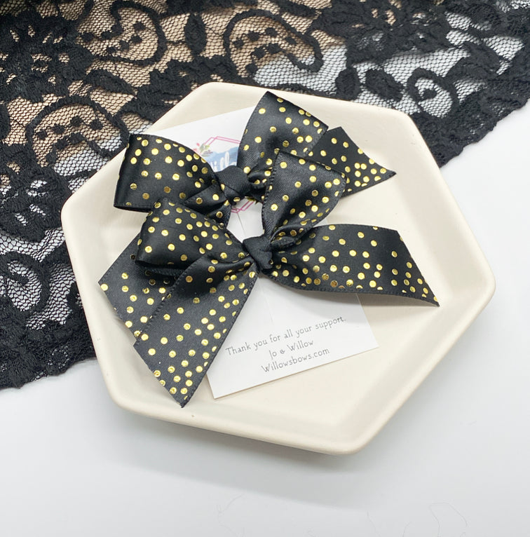 Gold polka dot piggies