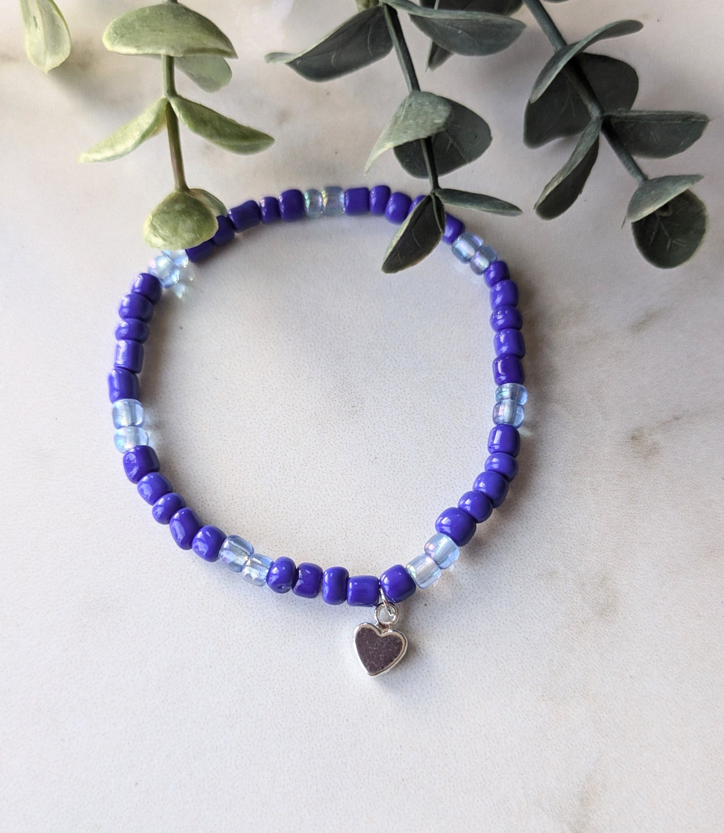 Multicolor heart movement bracelet