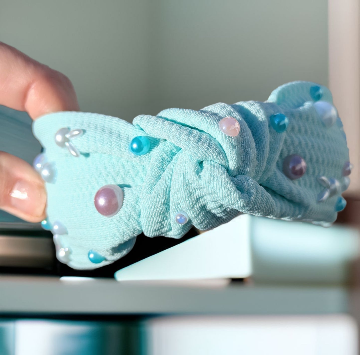 Spring bunny blue, knotted headband