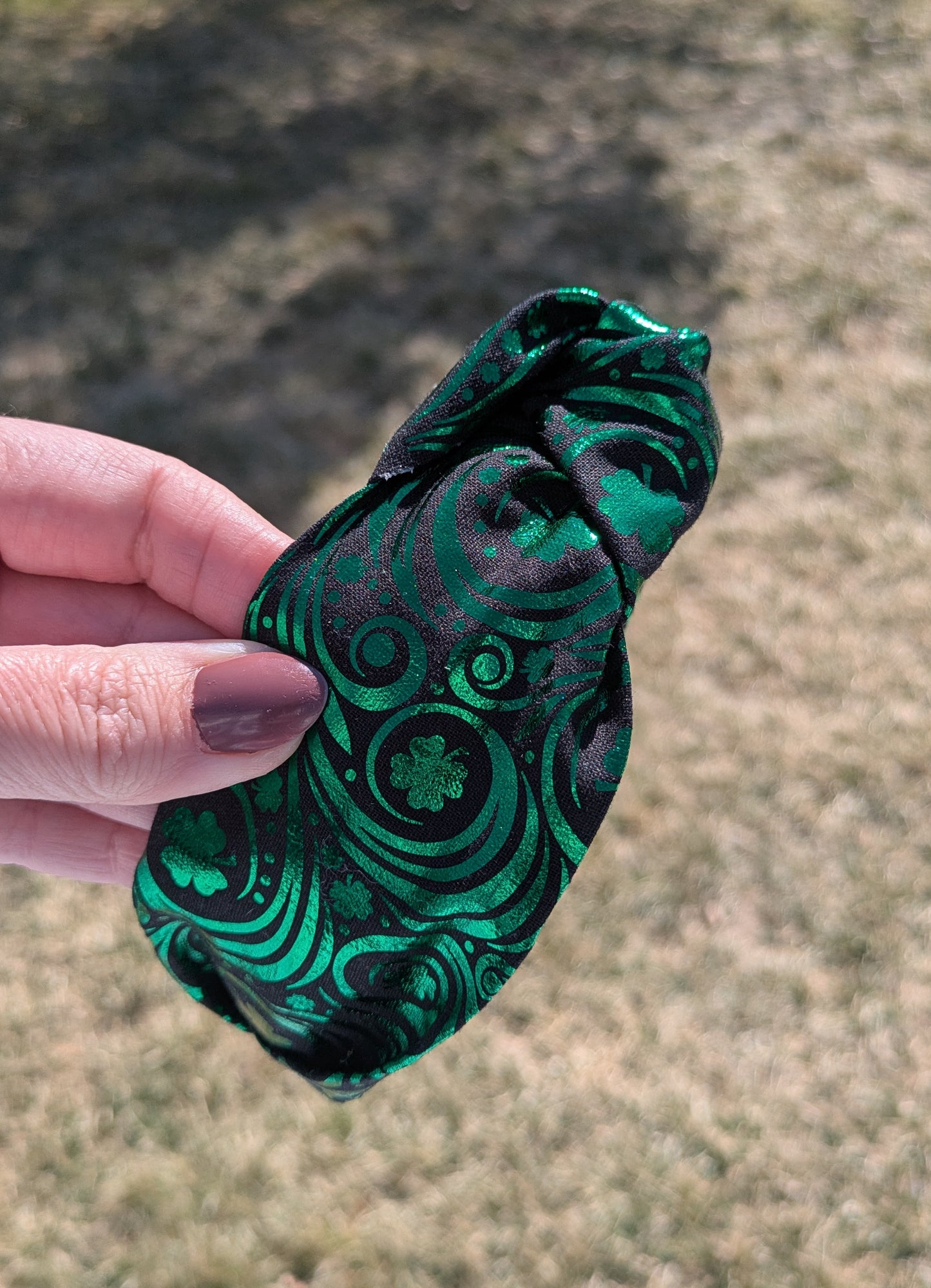 Metallic shamrocks