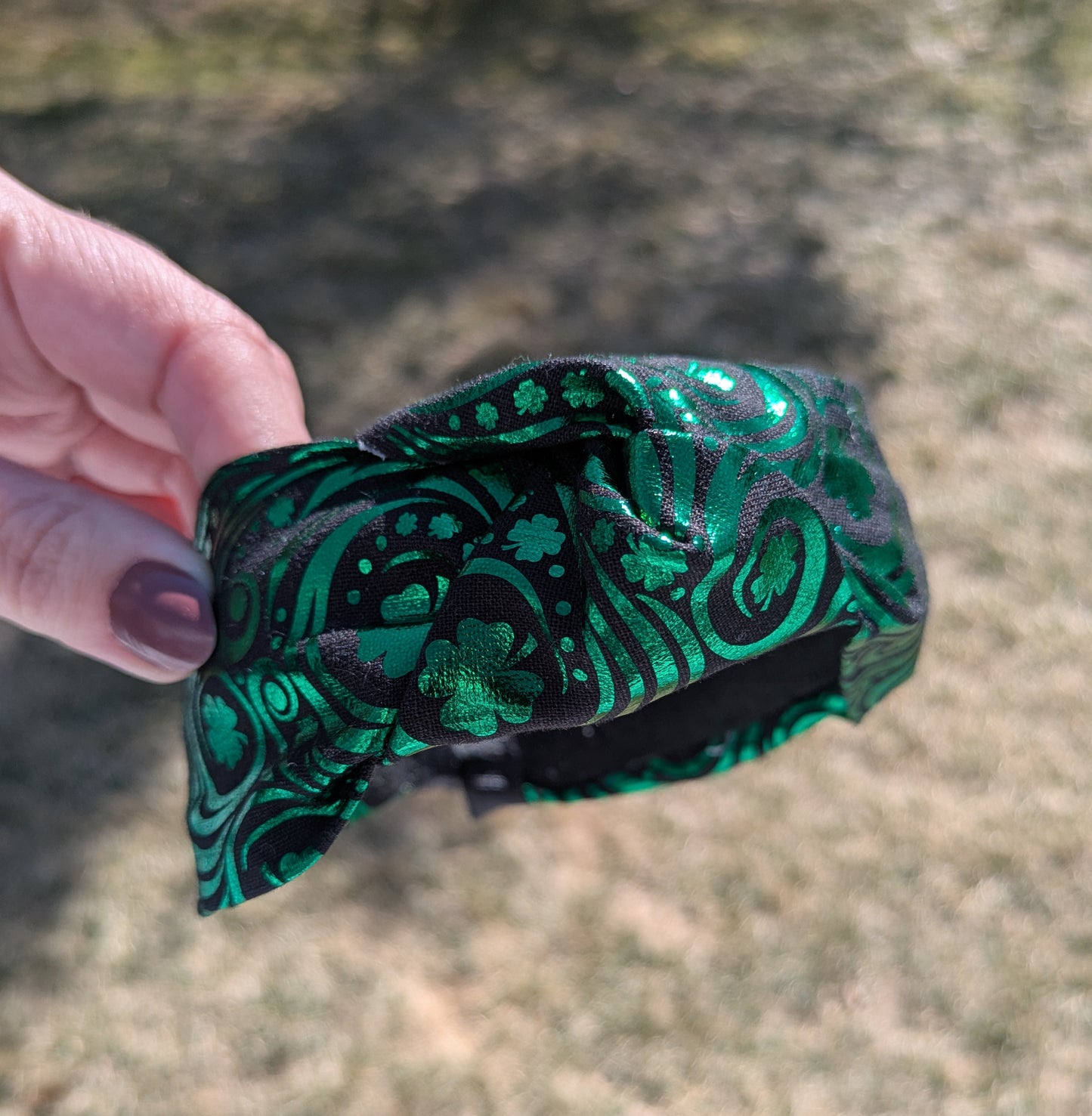 Metallic shamrocks