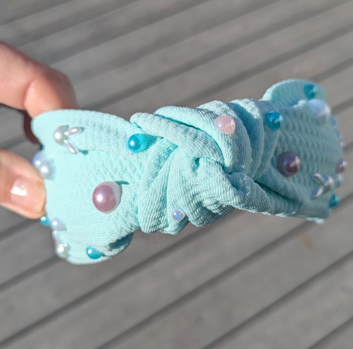 Spring bunny blue, knotted headband