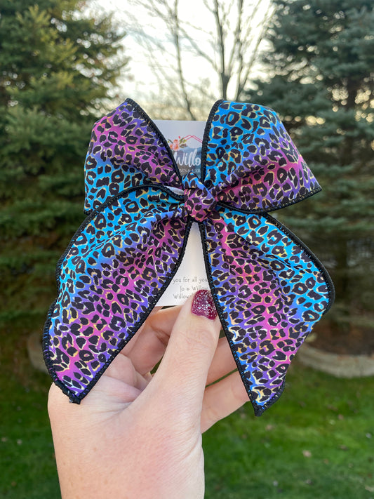 Glitzy leopard