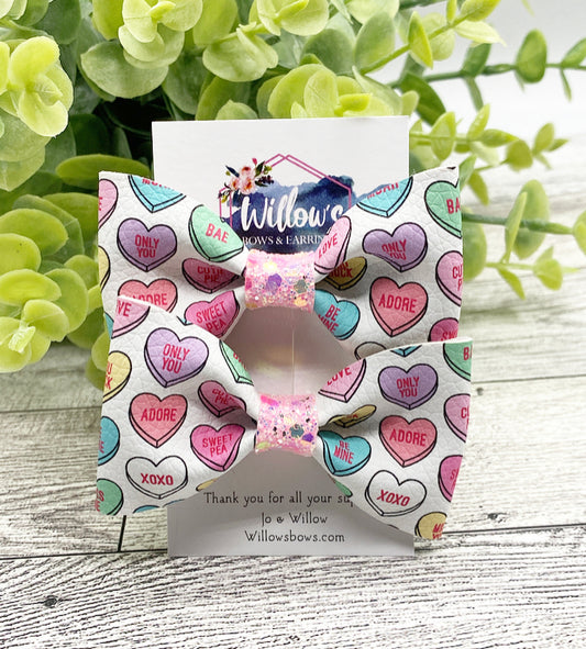 Conversation heart piggies