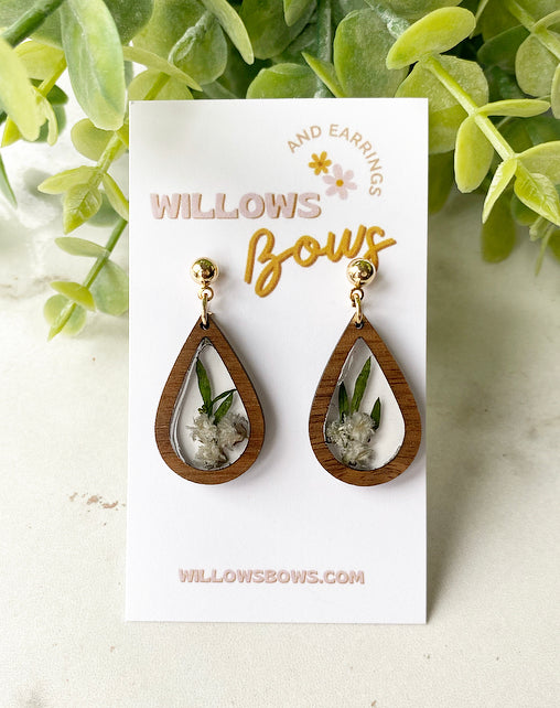 Wooden baby’s breath resin tear drops