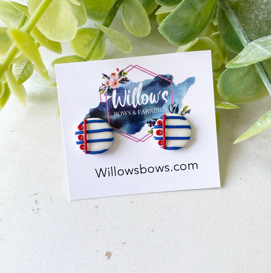 Notebook studs