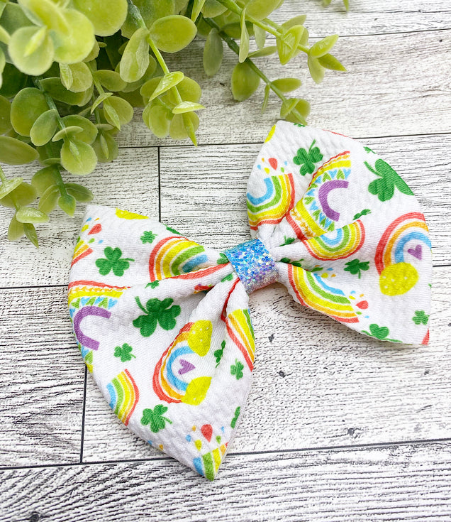 Irish rainbows, Oversized bow
