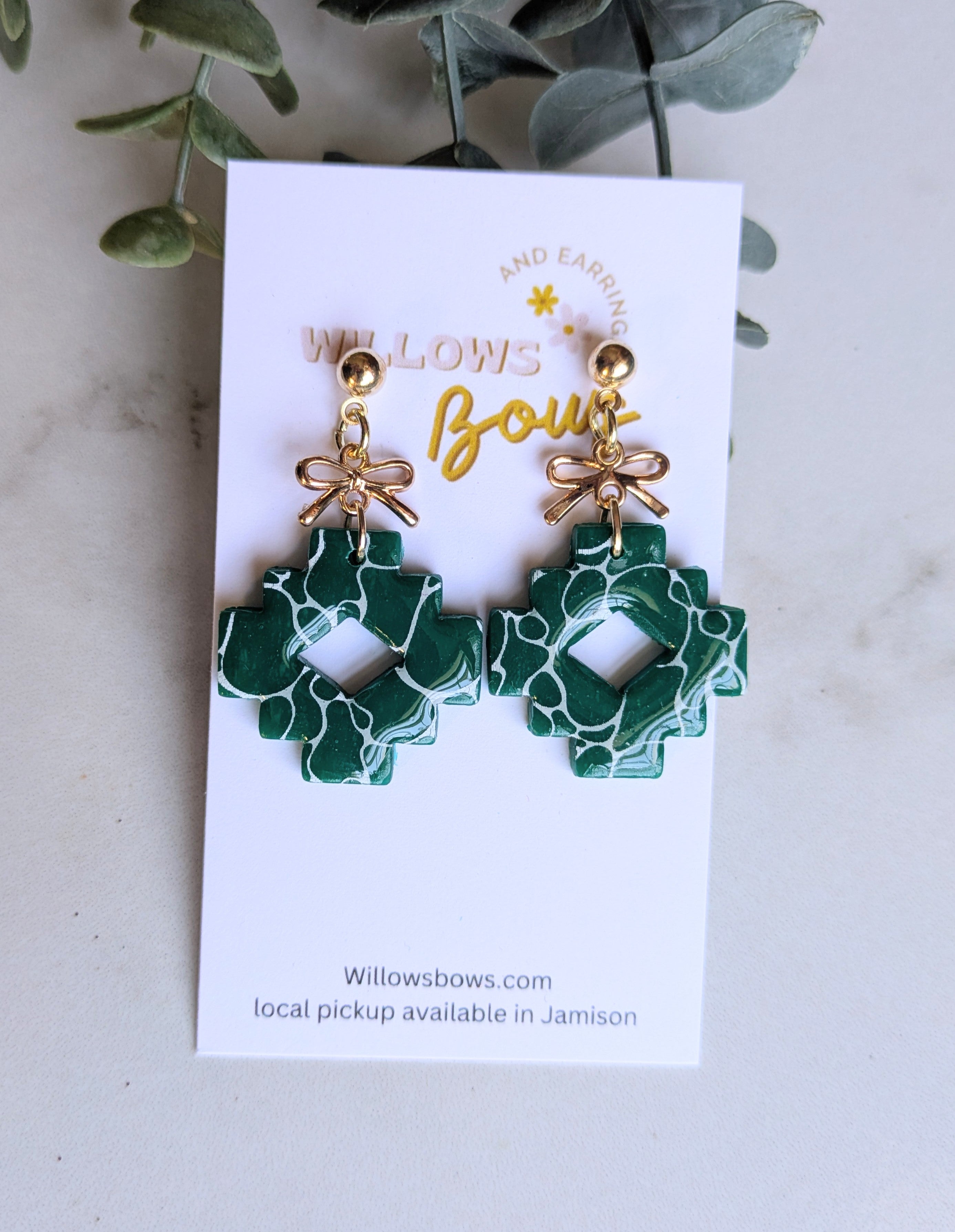 Emerald green Island