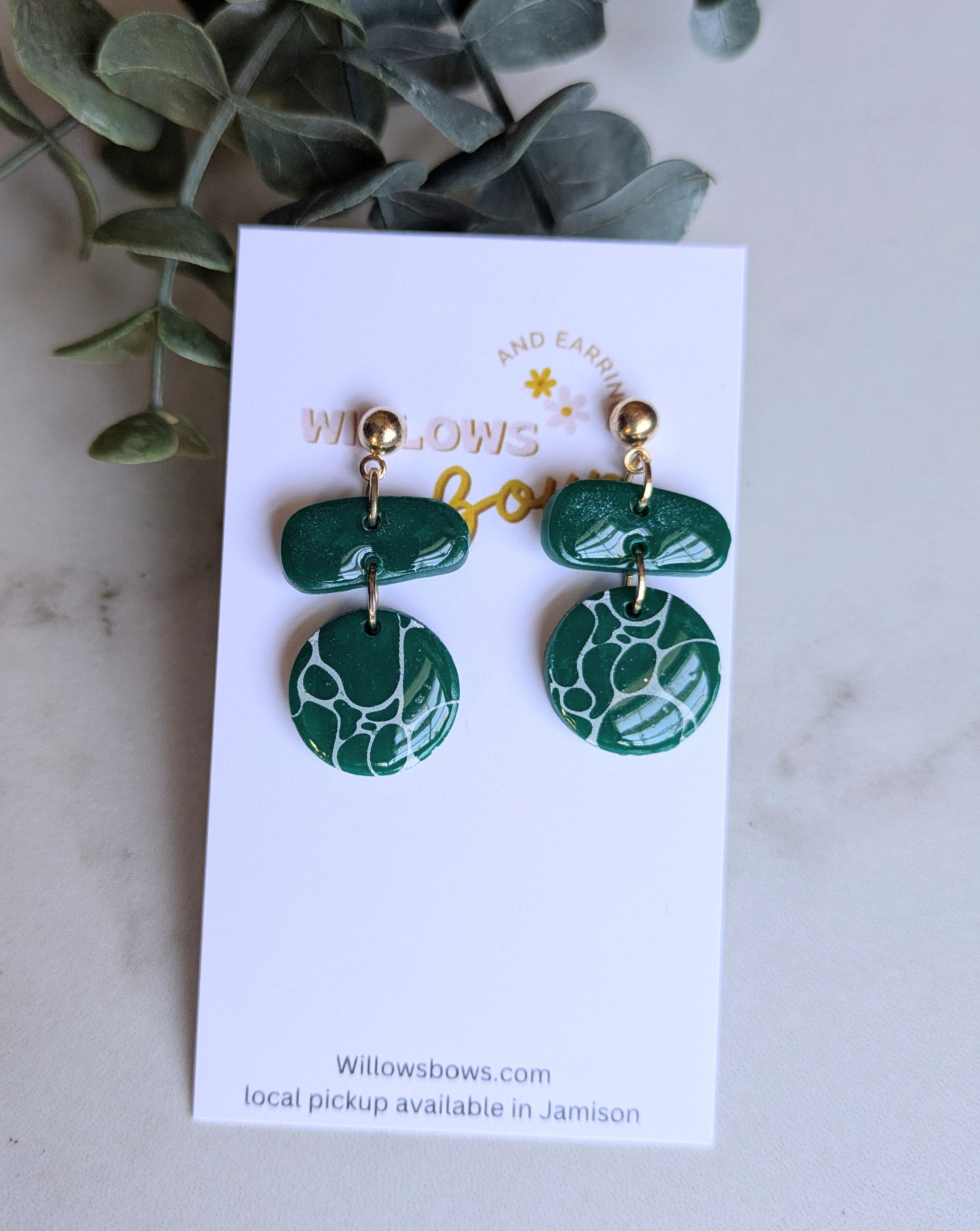 Small Emerald green Island