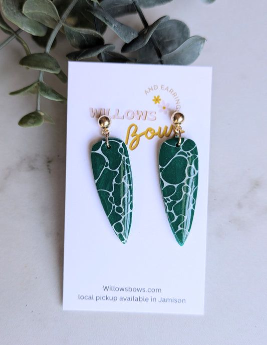Emerald green Island daggers
