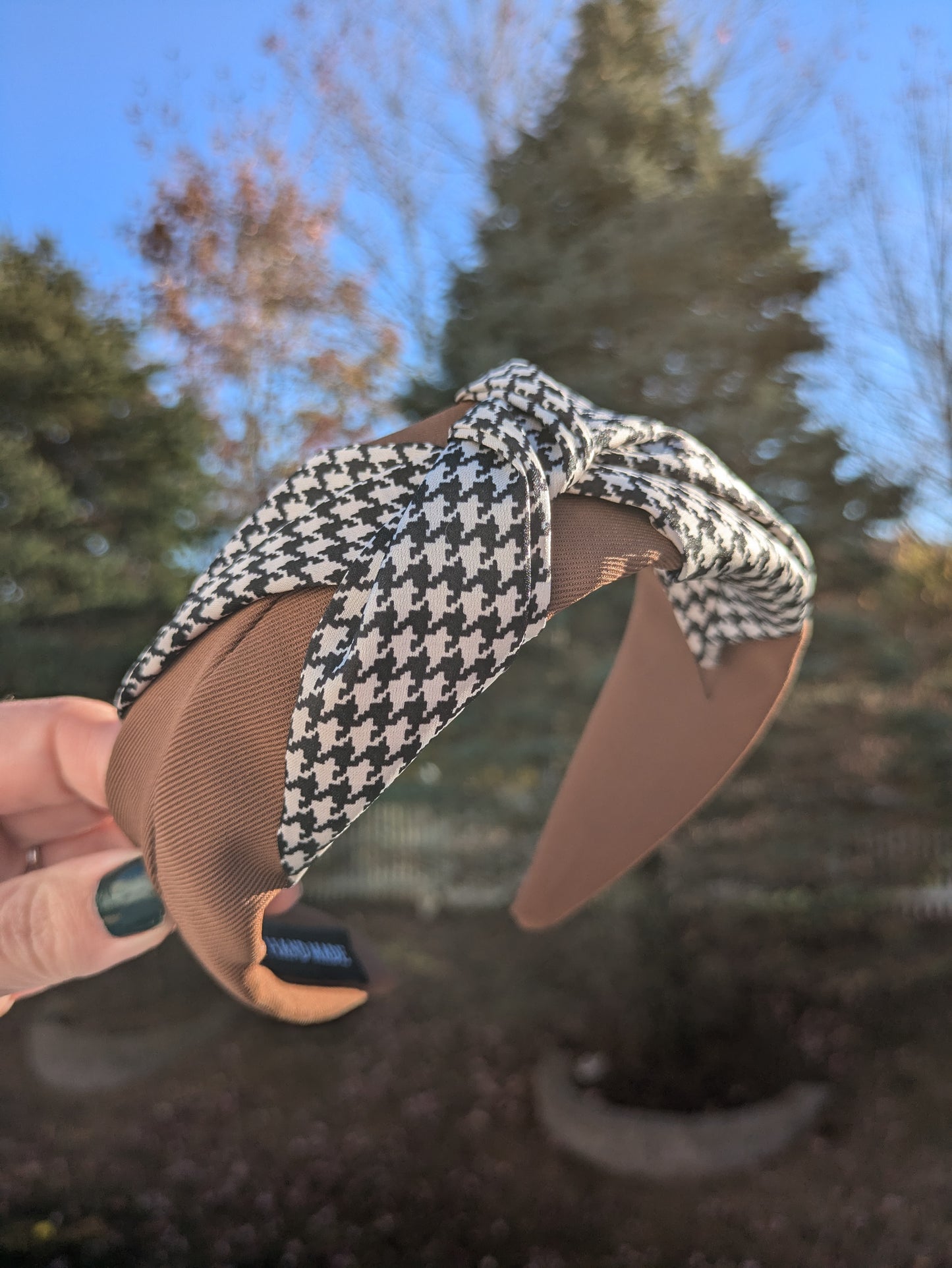 Brown houndstooth headband