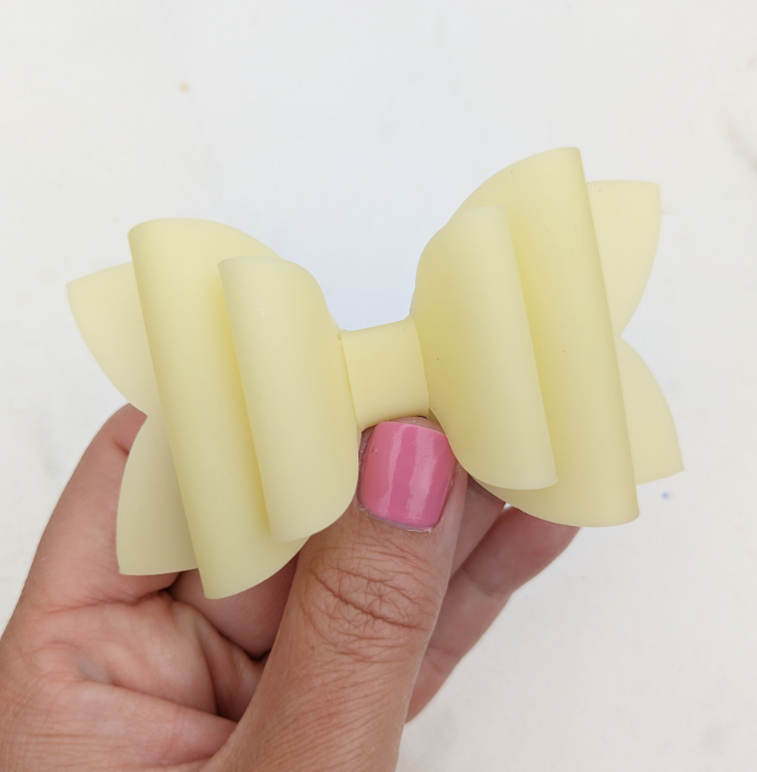 Yellow, pool bow
