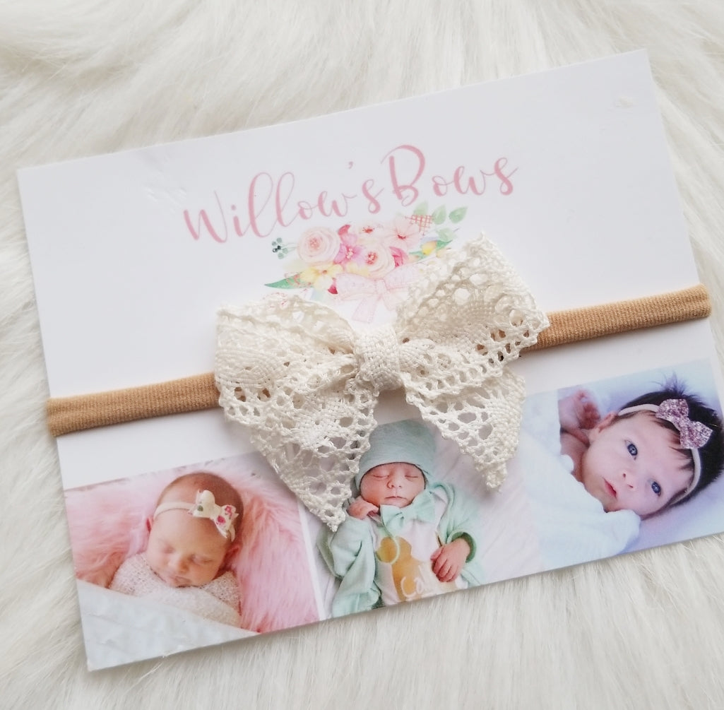 Itty bitty lace bow