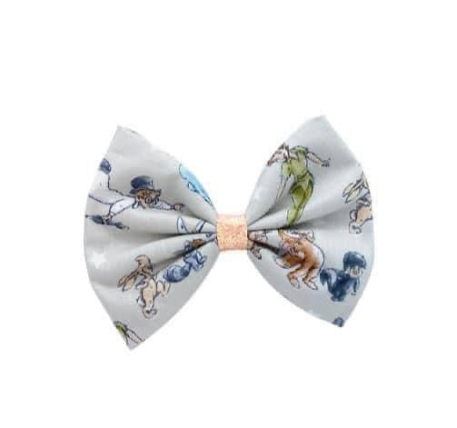 Peter & friend’s, oversized bows